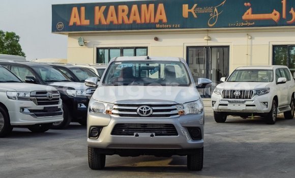 Sayi Imported Toyota Hilux Other Mota in Import - Dubai a Agadez Sayi Imported Toyota Hilux Other Mota in Import - Dubai a Agadez
