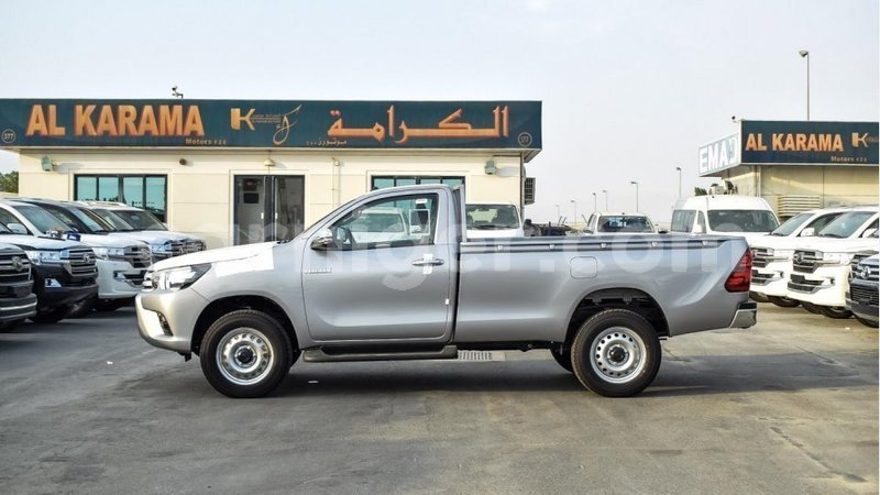 Big with watermark toyota hilux agadez import dubai 6214