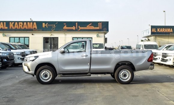 Sayi Imported Toyota Hilux Other Mota in Import - Dubai a Agadez Sayi Imported Toyota Hilux Other Mota in Import - Dubai a Agadez