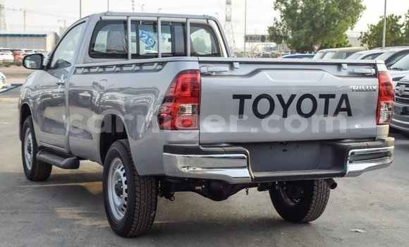 Sayi Imported Toyota Hilux Other Mota in Import - Dubai a Agadez Sayi Imported Toyota Hilux Other Mota in Import - Dubai a Agadez