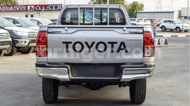 Big with watermark toyota hilux agadez import dubai 6214