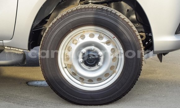 Sayi Imported Toyota Hilux Other Mota in Import - Dubai a Agadez Sayi Imported Toyota Hilux Other Mota in Import - Dubai a Agadez