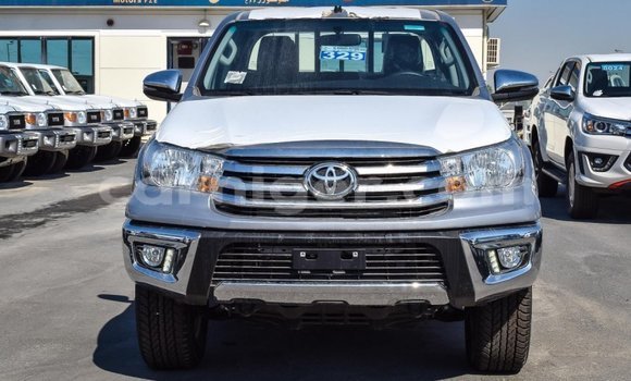 Sayi Imported Toyota Hilux Other Mota in Import - Dubai a Agadez Sayi Imported Toyota Hilux Other Mota in Import - Dubai a Agadez