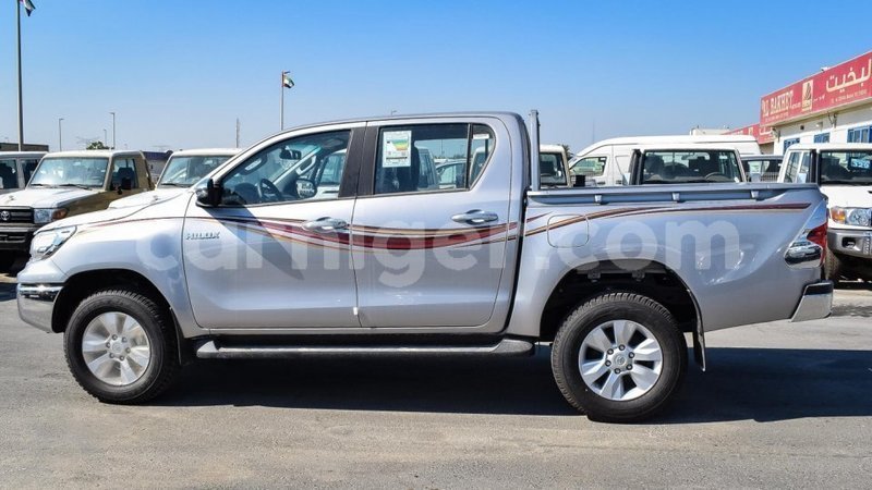 Big with watermark toyota hilux agadez import dubai 6215