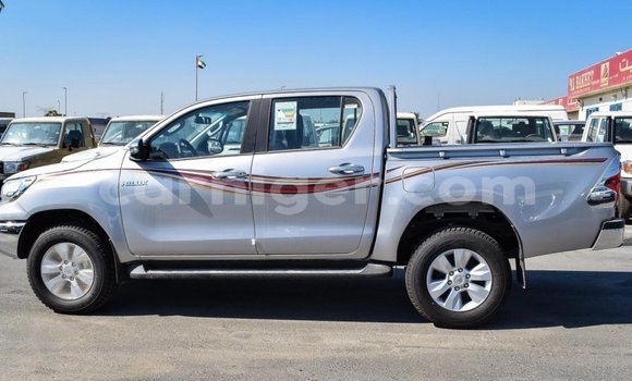 Sayi Imported Toyota Hilux Other Mota in Import - Dubai a Agadez Sayi Imported Toyota Hilux Other Mota in Import - Dubai a Agadez