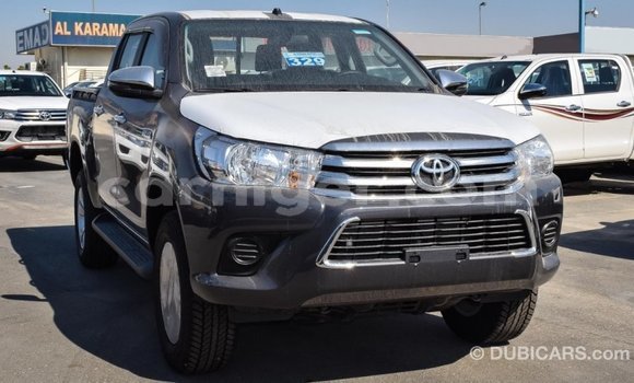 Sayi Imported Toyota Hilux Other Mota in Import - Dubai a Agadez Sayi Imported Toyota Hilux Other Mota in Import - Dubai a Agadez