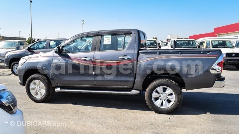 Big with watermark toyota hilux agadez import dubai 6221