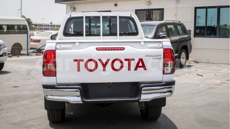 Big with watermark toyota hilux agadez import dubai 6223