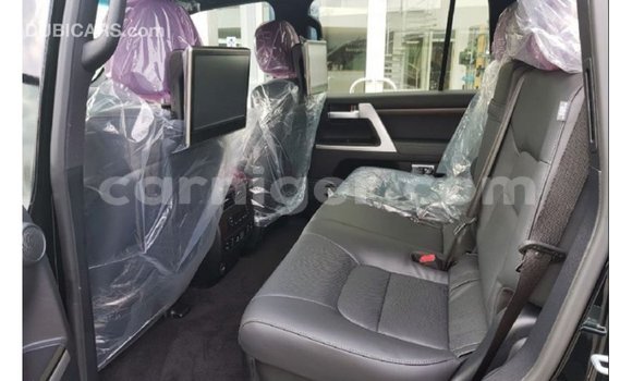 Buy Import Toyota Land Cruiser Black Truck in Import - Dubai in Agadez Buy Import Toyota Land Cruiser Black Truck in Import - Dubai in Agadez