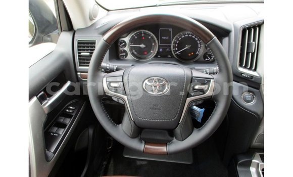 Buy Import Toyota Land Cruiser Black Truck in Import - Dubai in Agadez Buy Import Toyota Land Cruiser Black Truck in Import - Dubai in Agadez