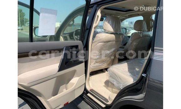 Buy Import Toyota Land Cruiser Black Truck in Import - Dubai in Agadez Buy Import Toyota Land Cruiser Black Truck in Import - Dubai in Agadez