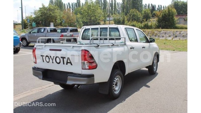 Big with watermark toyota hilux agadez import dubai 6230