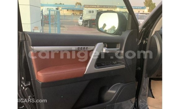 Buy Import Toyota Land Cruiser Black Truck in Import - Dubai in Agadez Buy Import Toyota Land Cruiser Black Truck in Import - Dubai in Agadez