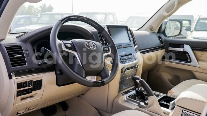 Big with watermark toyota land cruiser agadez import dubai 6239