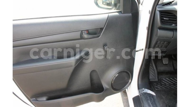 Big with watermark toyota hilux agadez import dubai 6242