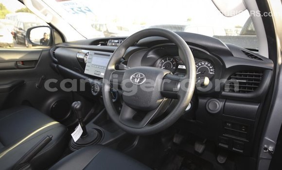Acheter Import Voiture Toyota Hilux Autre à Import - Dubai, Agadez Acheter Import Voiture Toyota Hilux Autre à Import - Dubai, Agadez