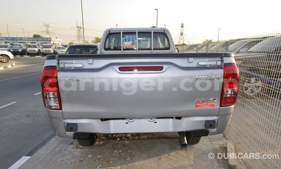 Acheter Import Voiture Toyota Hilux Autre à Import - Dubai, Agadez Acheter Import Voiture Toyota Hilux Autre à Import - Dubai, Agadez