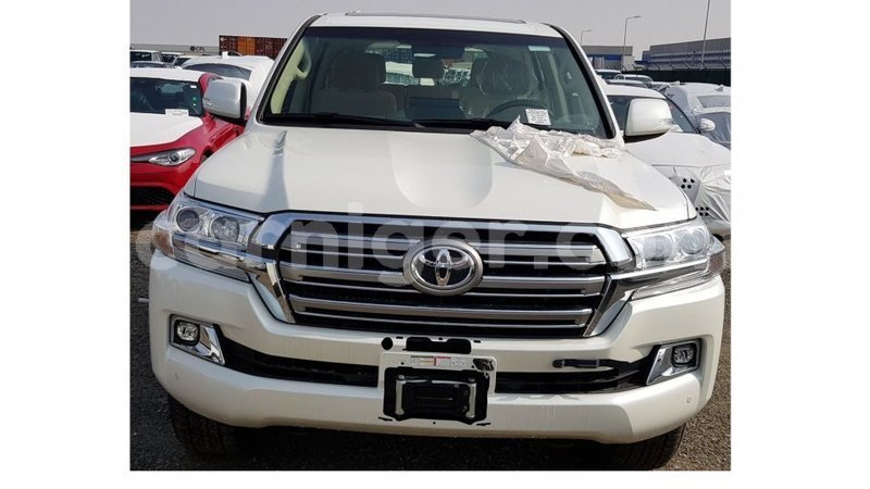 Big with watermark toyota land cruiser agadez import dubai 6250