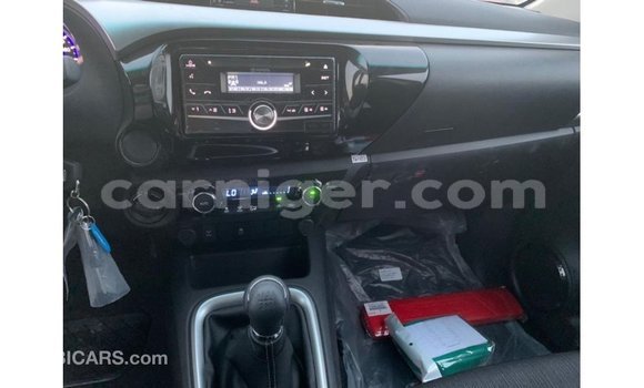 Buy Import Toyota Hilux Black Car in Import - Dubai in Agadez Buy Import Toyota Hilux Black Car in Import - Dubai in Agadez