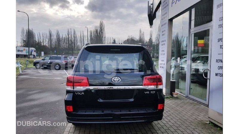 Big with watermark toyota land cruiser agadez import dubai 6257