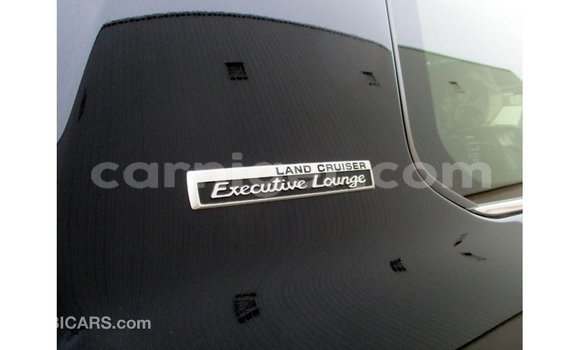 Buy Import Toyota Land Cruiser Black Truck in Import - Dubai in Agadez Buy Import Toyota Land Cruiser Black Truck in Import - Dubai in Agadez