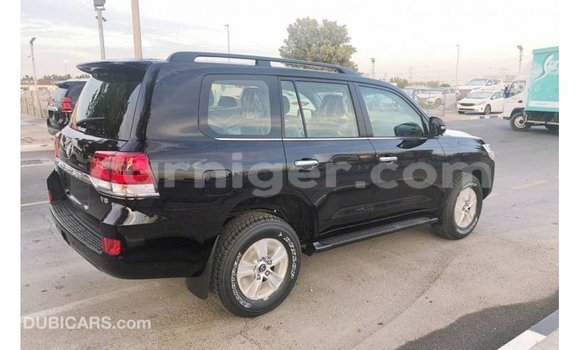 Buy Import Toyota Land Cruiser Black Truck in Import - Dubai in Agadez Buy Import Toyota Land Cruiser Black Truck in Import - Dubai in Agadez
