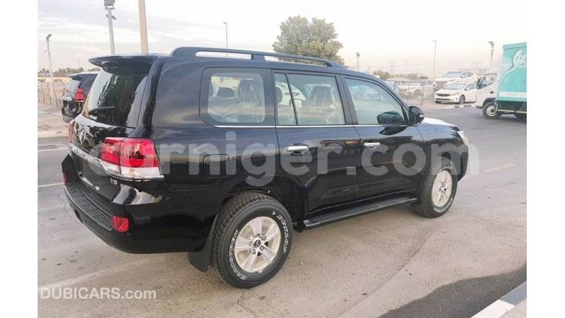 Big with watermark toyota land cruiser agadez import dubai 6261