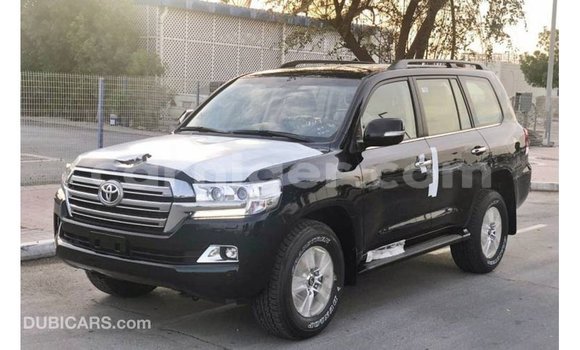 Buy Import Toyota Land Cruiser Black Truck in Import - Dubai in Agadez Buy Import Toyota Land Cruiser Black Truck in Import - Dubai in Agadez