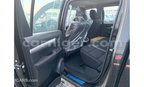 Buy Import Toyota Hilux Black Car in Import - Dubai in Agadez Buy Import Toyota Hilux Black Car in Import - Dubai in Agadez