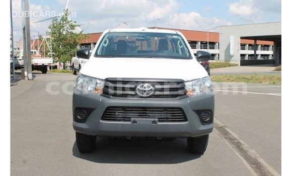 Buy Import Toyota Hilux White Car in Import - Dubai in Agadez Buy Import Toyota Hilux White Car in Import - Dubai in Agadez