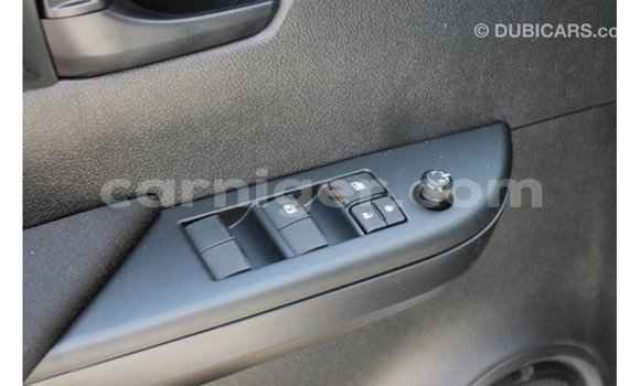 Buy Import Toyota Hilux White Car in Import - Dubai in Agadez Buy Import Toyota Hilux White Car in Import - Dubai in Agadez