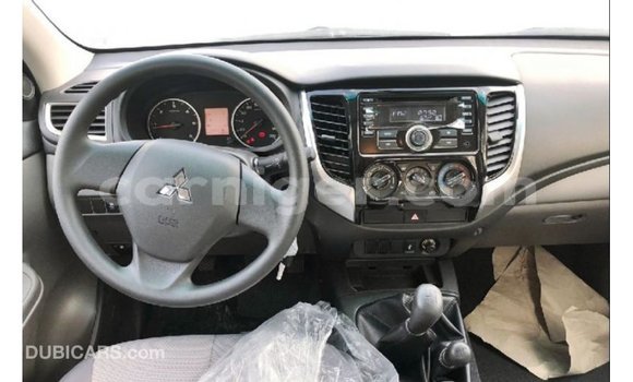 Buy Import Mitsubishi L200 Brown Car in Import - Dubai in Agadez Buy Import Mitsubishi L200 Brown Car in Import - Dubai in Agadez