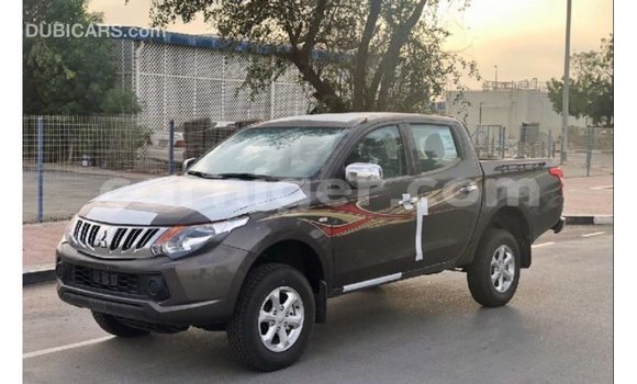 Buy Import Mitsubishi L200 Brown Car in Import - Dubai in Agadez Buy Import Mitsubishi L200 Brown Car in Import - Dubai in Agadez