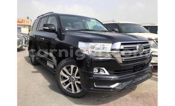 Sayi Imported Toyota Land Cruiser Black Babbar mota in Import - Dubai a Agadez Sayi Imported Toyota Land Cruiser Black Babbar mota in Import - Dubai a Agadez