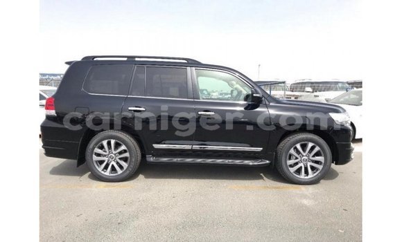 Sayi Imported Toyota Land Cruiser Black Babbar mota in Import - Dubai a Agadez Sayi Imported Toyota Land Cruiser Black Babbar mota in Import - Dubai a Agadez