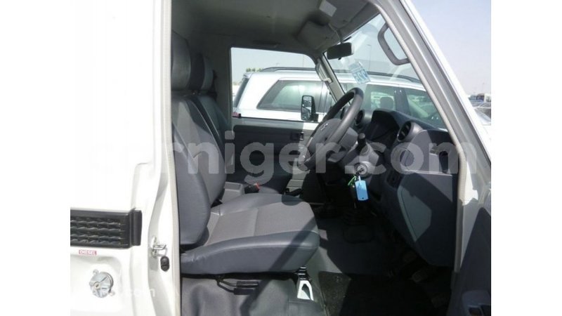 Big with watermark toyota land cruiser agadez import dubai 6290