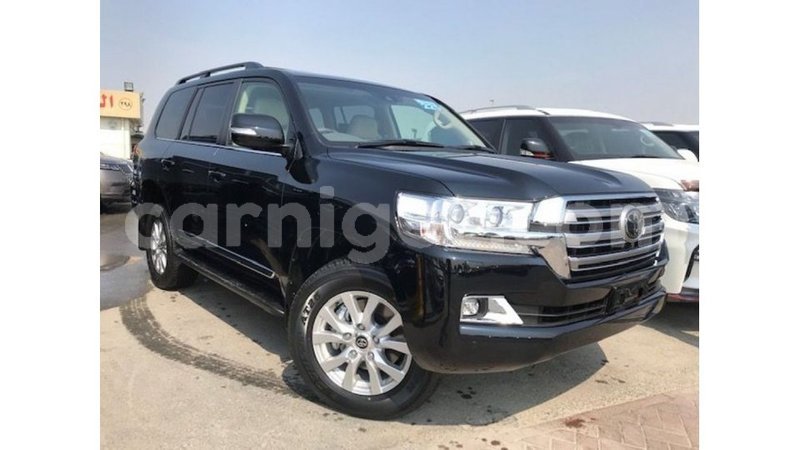 Big with watermark toyota land cruiser agadez import dubai 6292