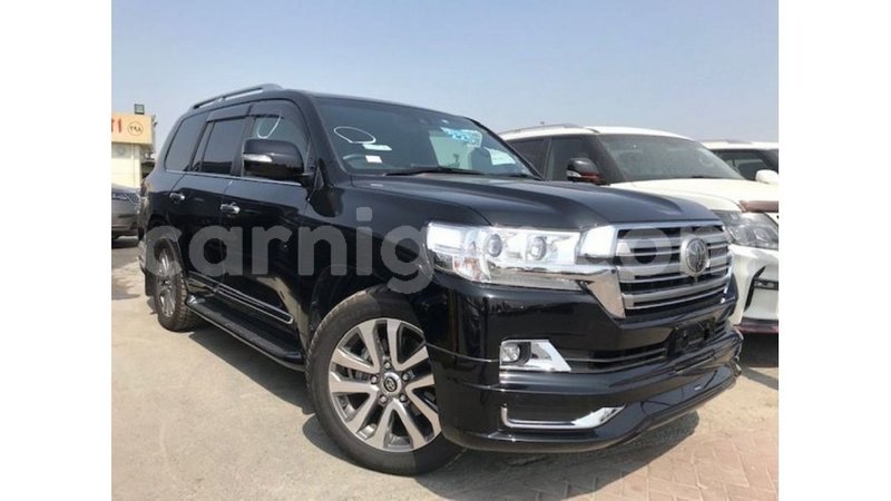 Big with watermark toyota land cruiser agadez import dubai 6294