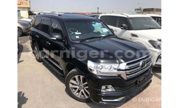 Acheter Import Utilitaire Toyota Land Cruiser Noir à Import - Dubai, Agadez Acheter Import Utilitaire Toyota Land Cruiser Noir à Import - Dubai, Agadez