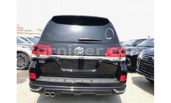 Acheter Import Utilitaire Toyota Land Cruiser Noir à Import - Dubai, Agadez Acheter Import Utilitaire Toyota Land Cruiser Noir à Import - Dubai, Agadez