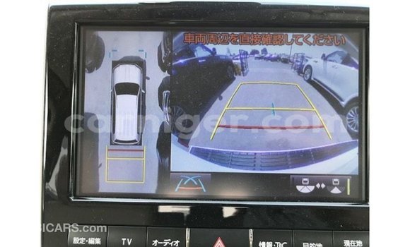 Acheter Import Utilitaire Toyota Land Cruiser Blanc à Import - Dubai, Agadez Acheter Import Utilitaire Toyota Land Cruiser Blanc à Import - Dubai, Agadez