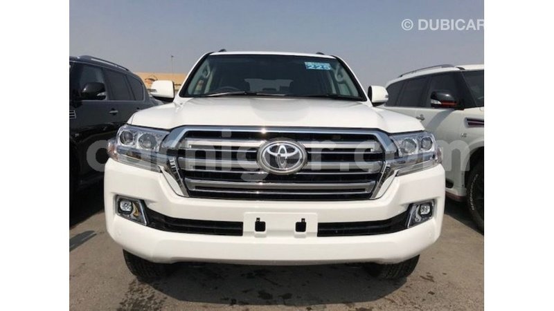 Big with watermark toyota land cruiser agadez import dubai 6297