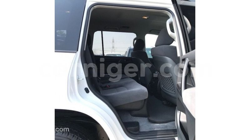 Big with watermark toyota land cruiser agadez import dubai 6297