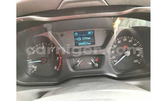 اشتري Imported Ford AEV AMBULANCE White شاحنة في Import - Dubai في أغاديز اشتري Imported Ford AEV AMBULANCE White شاحنة في Import - Dubai في أغاديز