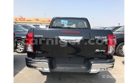 Acheter Import Voiture Toyota Hilux Noir à Import - Dubai, Agadez Acheter Import Voiture Toyota Hilux Noir à Import - Dubai, Agadez