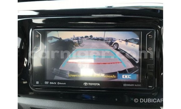 Acheter Import Voiture Toyota Hilux Noir à Import - Dubai, Agadez Acheter Import Voiture Toyota Hilux Noir à Import - Dubai, Agadez