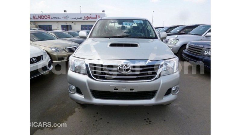 Big with watermark toyota hilux agadez import dubai 6303