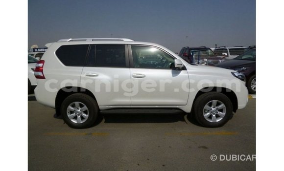 اشتري Imported Toyota Prado White سيارة في Import - Dubai في أغاديز اشتري Imported Toyota Prado White سيارة في Import - Dubai في أغاديز
