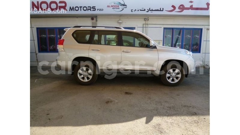 Big with watermark toyota prado agadez import dubai 6310