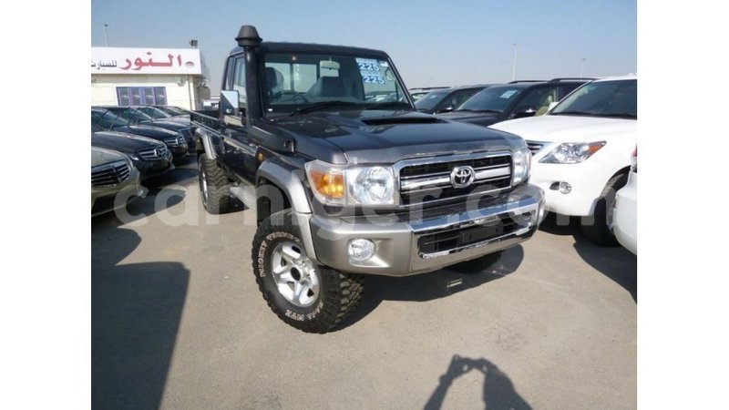 Big with watermark toyota land cruiser agadez import dubai 6312